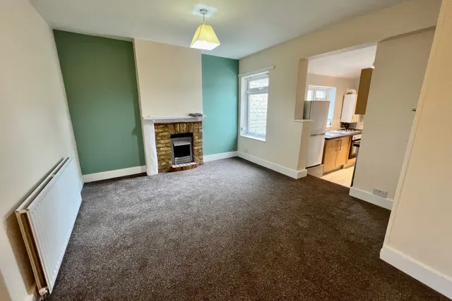 Thorpe Lea Road, Surrey Egham, TW20, photo 2
