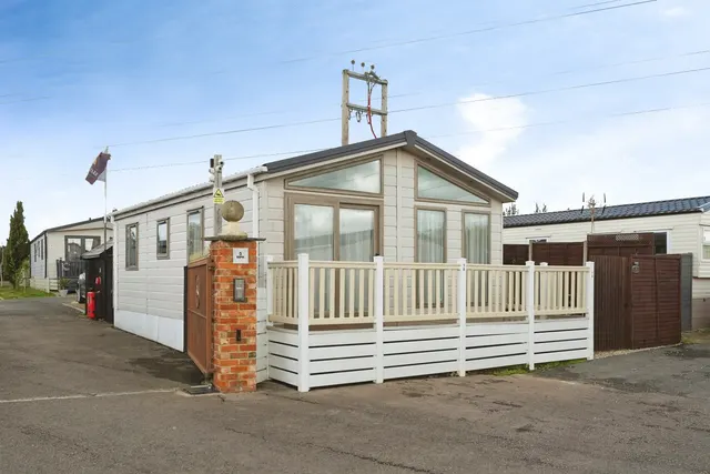 Farm Tewkesbury Road, Gloucester, GL2, photo 1