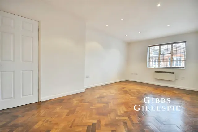 Church Street, Rickmansworth Fees Apply, WD3, photo 3