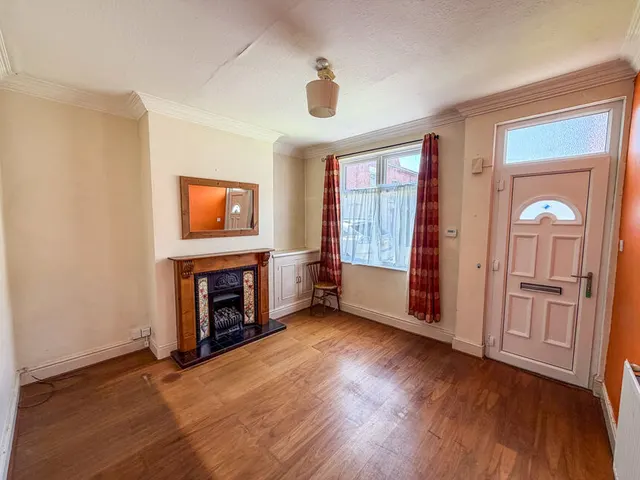 Photo 2 — Tudor Road, Leicester, Leicestershire, LE3