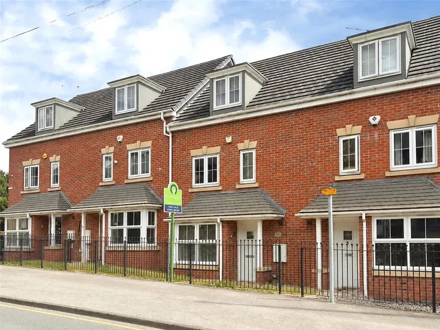 Hoyle Mill Road, Barnsley, S70, photo 1
