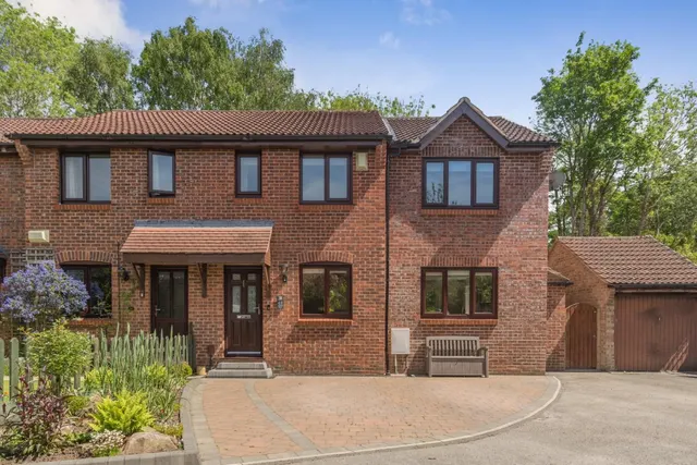 Norwood Grove, Harrogate, photo 1
