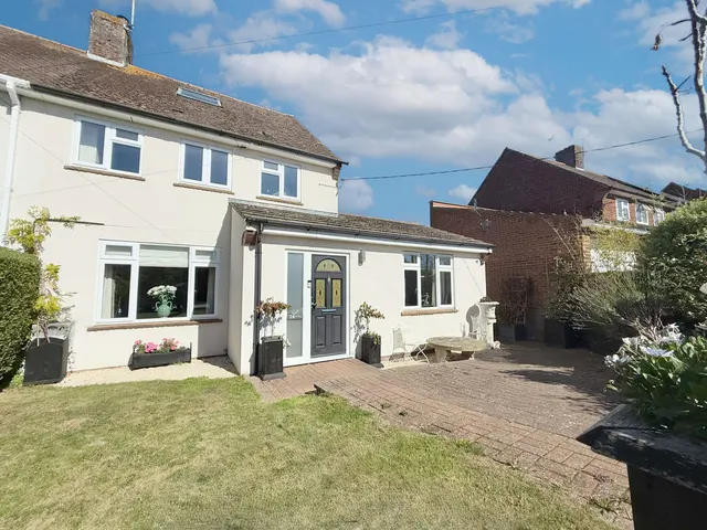 Winslow Road, Wingrave, HP22, photo 2