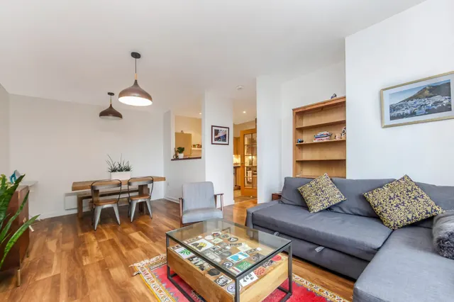 Photo 2 — 34 Altima Court, 33 East Dulwich Road, London