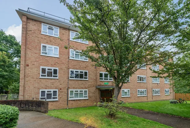 West House Close, London, SW19 6QU, photo 1
