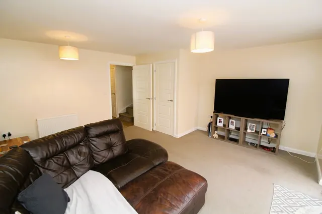 Hazeley Close, Bridgwater, TA6, photo 3