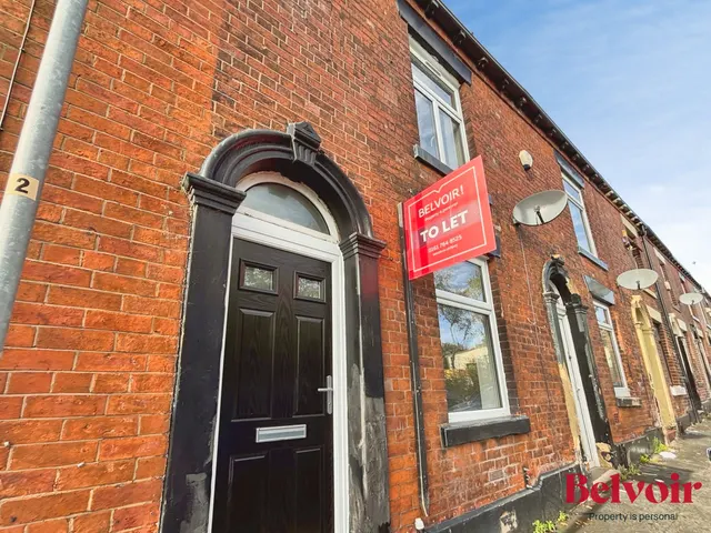 Snowden Street, Oldham, OL8, photo 1