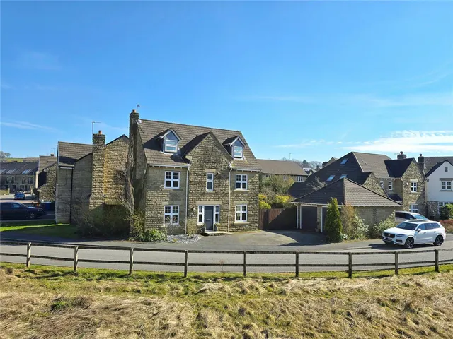 Penny Lodge Lane, Loveclough, BB4, photo 1
