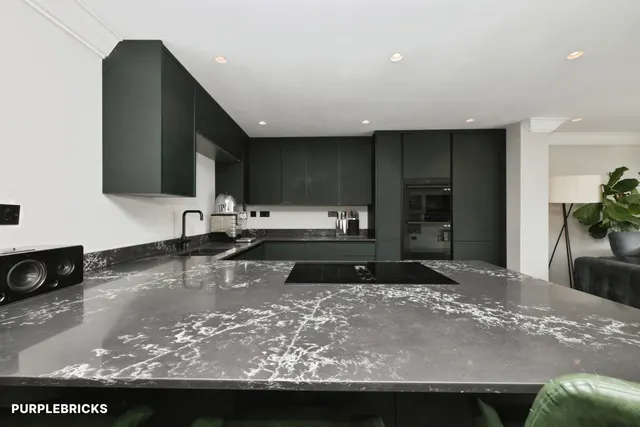 Cavell Road, Waltham Cross, EN7, photo 3