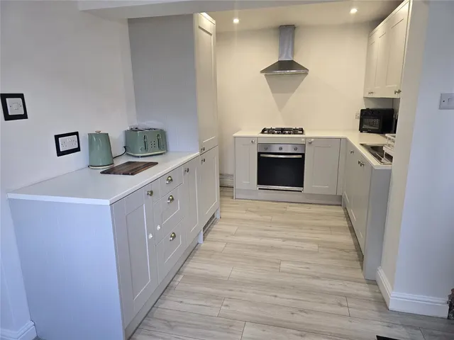Victoria Street, Caernarfon, LL55, photo 3