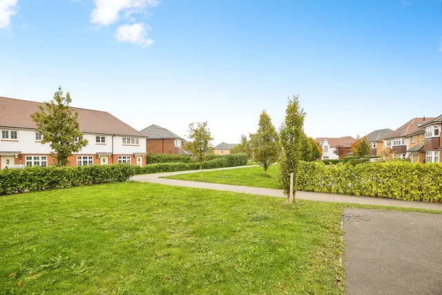 Photo 2 — Mercia Grove, Chester