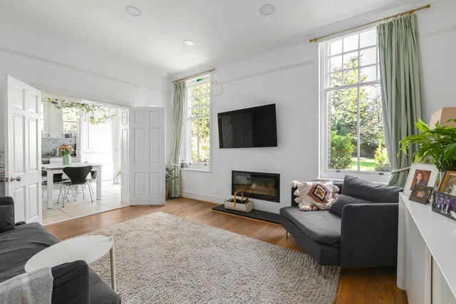 Montpelier Road, London, W5, photo 1