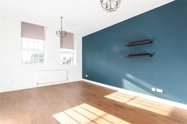 Kensington Place, Wellingborough Road, MK46, photo 3