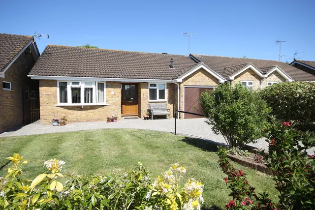 Cavalier Way, Alton, GU34, photo 1