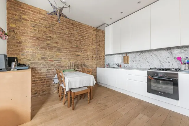 Denbigh Road, W13, photo 3