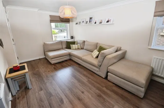 with 3 bedrooms in Stansted, CM24, photo 3