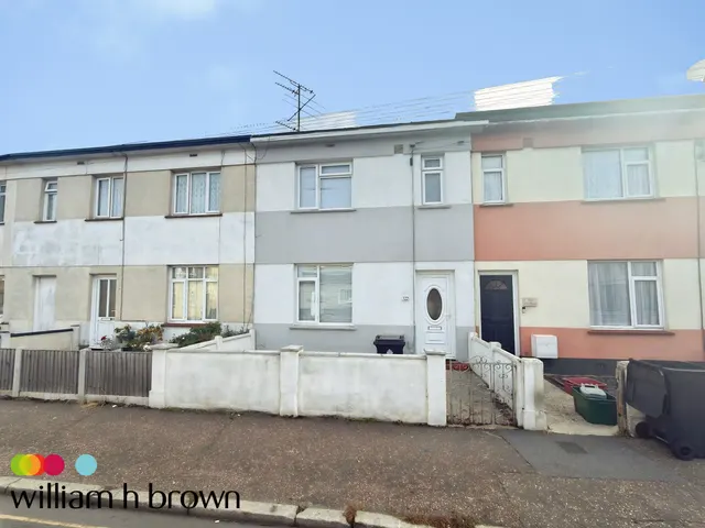 Old Road, Clacton-On-Sea, CO15, photo 1