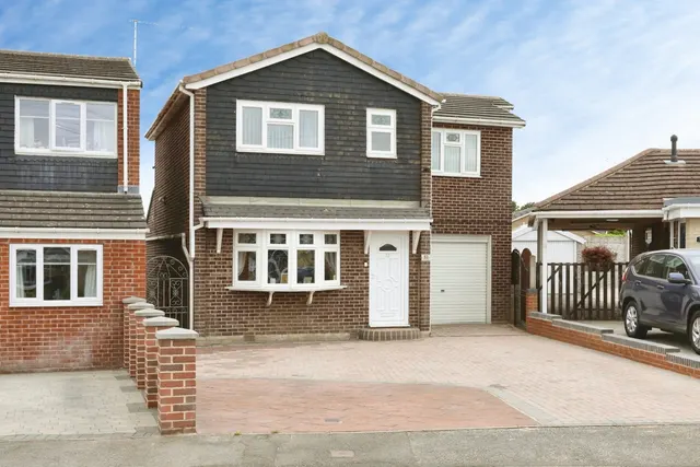 Holyrood Rise, Bramley, Rotherham, South Yorkshire, S66, photo 1