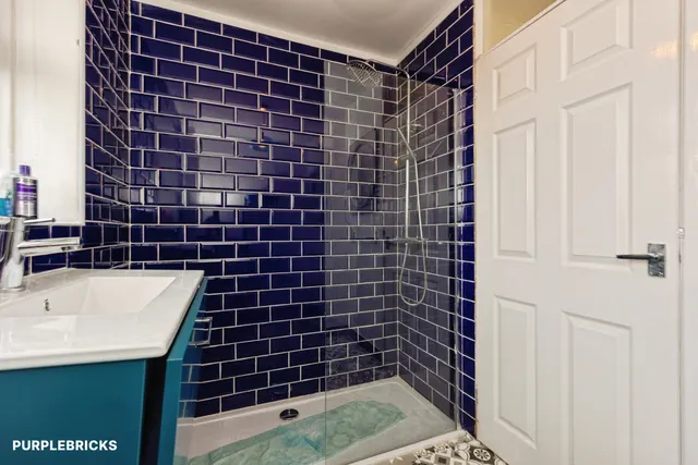 Chillington Walk, Manchester, M34, photo 3