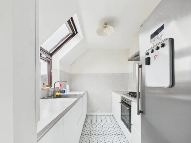 Grange Drive, Bishops Cleeve, GL52, photo 1