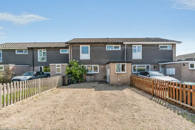 May Close, Holbury, SO45, photo 1