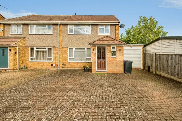 Nursery Road, Taplow, Maidenhead, photo 1