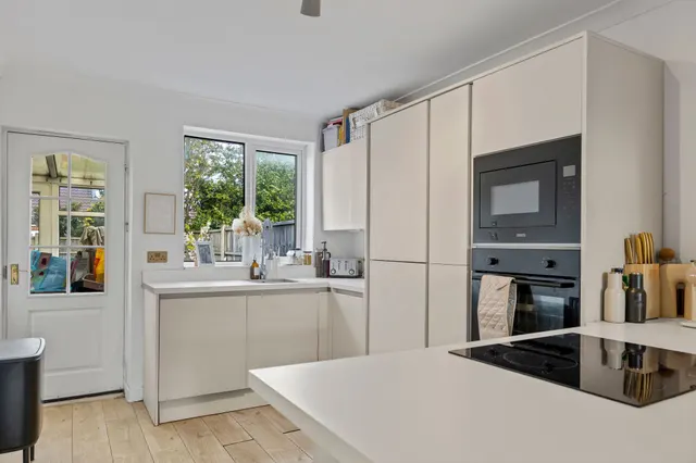 Photo 3 — Gainsborough Road, Warrington, Warrington, WA4 6BS