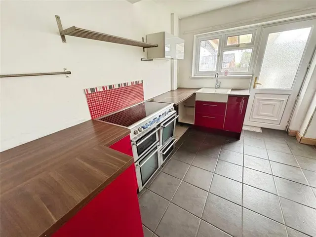 Hollybush Road, Cardiff, CF23, photo 3