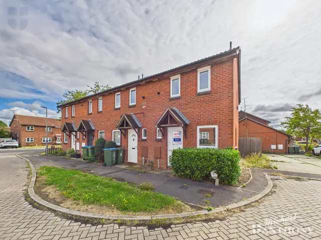 Cedar Close, Aylesbury, HP20 1XU, photo 1