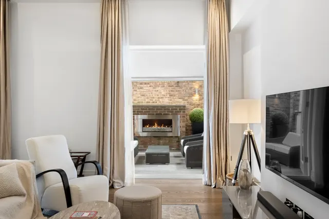 Kensington Court, Kensington, W8, photo 2