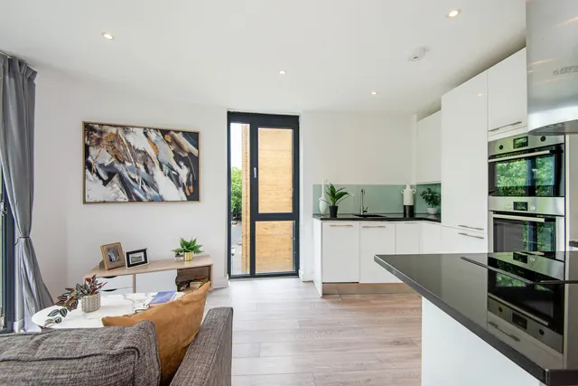 Photo 2 — Tavistock Crescent, London, W11