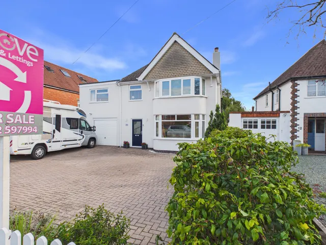 Innsworth Lane, Gloucester, GL2, photo 1