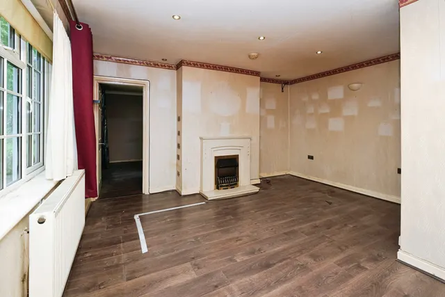 Whitney Road, Liverpool, L25, photo 2