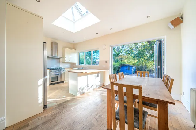 Queens Avenue, Whetstone, N20, photo 2