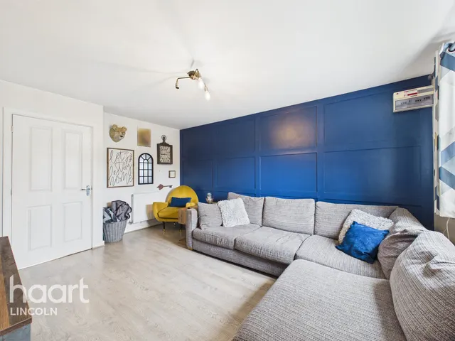 Juniper Way, Witham St Hughes, LN6, photo 2