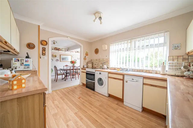 Gascoigne Court, Barwick in Elmet, LS15, photo 3