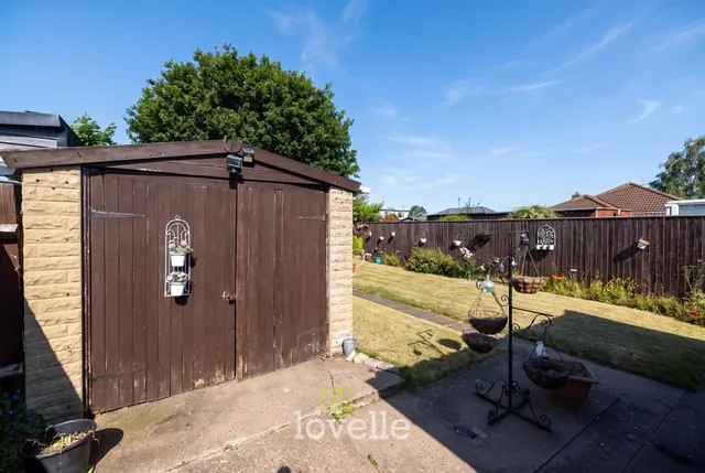 Holton Mount, Holton-Le-Clay, DN36, photo 3
