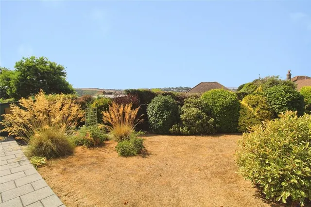 Photo 2 — Ridgeway Close, Newton Abbot, Devon, TQ12