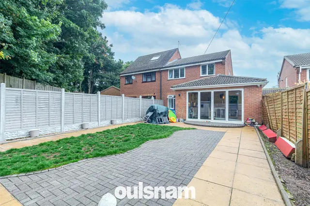 Photo 3 — Smiths Close, Bartley Green, Birmingham, B32 3NZ