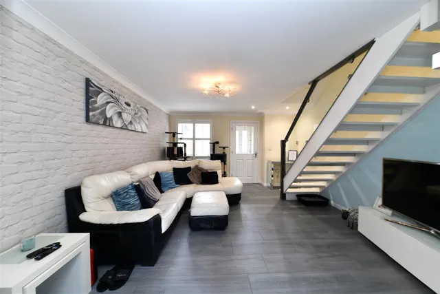Photo 2 — Cotswold Drive, Stevenage, Herts, SG1 6GT