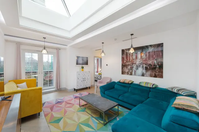 Park View, Kilburn High Road, London NW6, photo 1