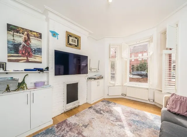 Amesbury Avenue, Streatham Hill, SW2, photo 2