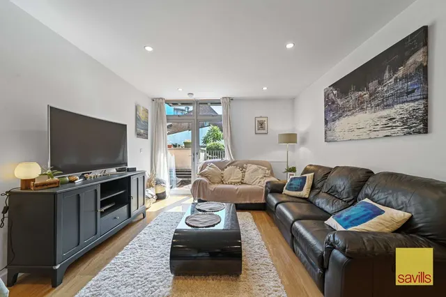 Coral Apartments, 6 Salton Square, Limehouse, London, E14 7GL, photo 1