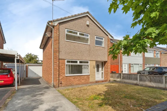 Summertrees Road, Great Sutton, Ellesmere Port, photo 1