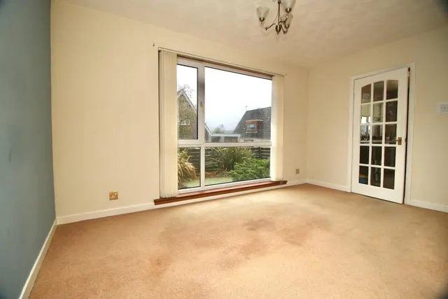 Photo 3 — Forest View, Cumbernauld, G67 2DB