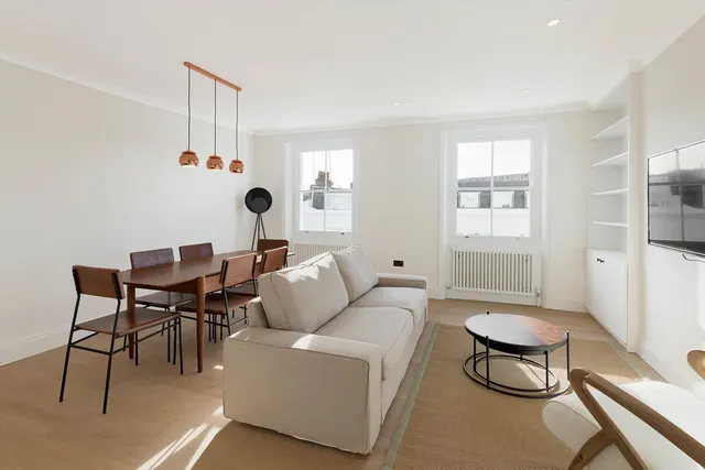 Sutherland Street, London, SW1V, photo 1