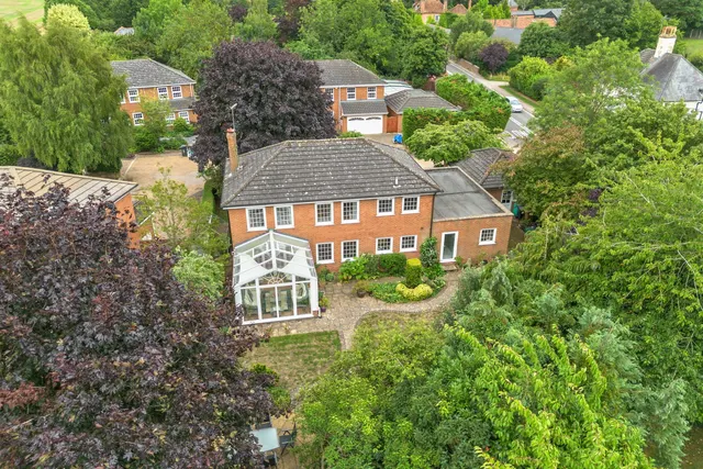 Royal Oak Close, Chipping, SG9, photo 2
