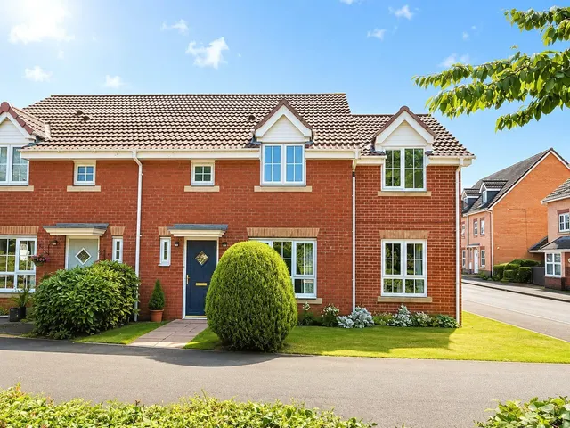 Ainderby Gardens, Northallerton, North Yorkshire, DL7, photo 1