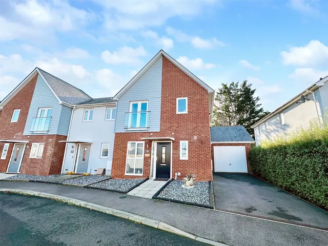 Cornflower Crescent, Polegate, BN26, photo 1