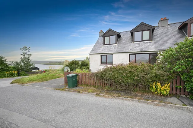 Photo 2 — 2 Whitelaw Road, Bixter, Shetland, ZE2 9NF
